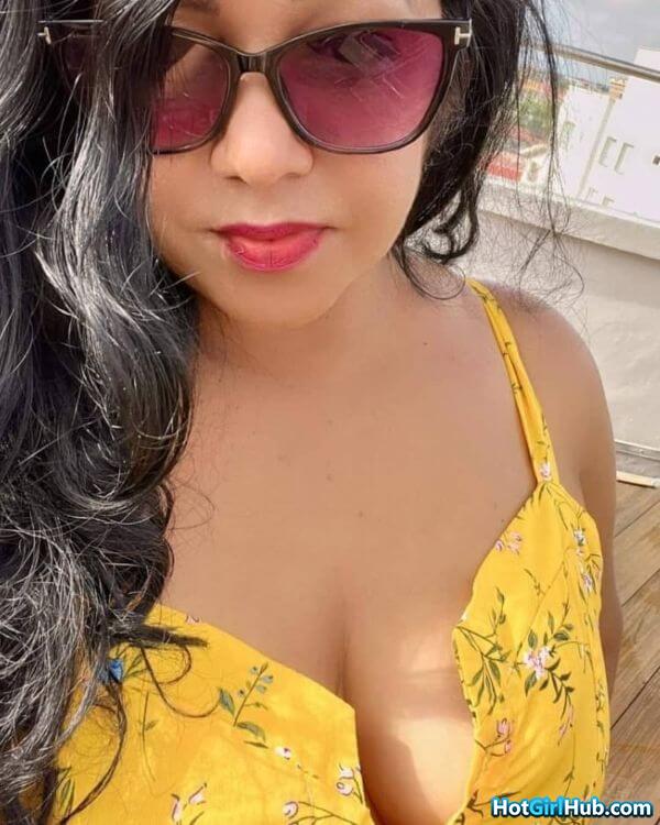 Super Hot Indian College Girls With Big Boobs 8
