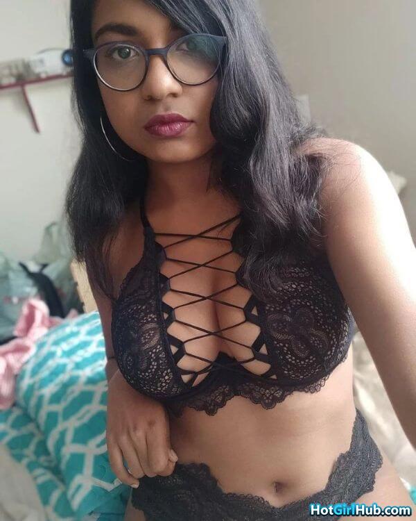Beautiful Indian Girls Showing Huge Boobs 13
