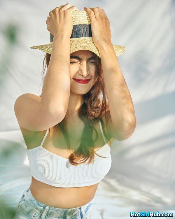 Sexy Pooja Hegde ​hot Indian Actress Pics 4
