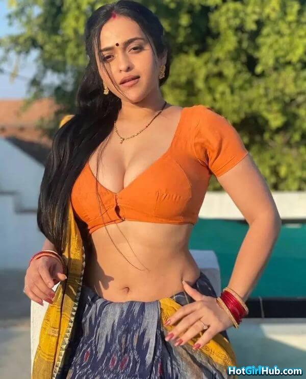 Cute Busty Indian Girls Showing Big Tits 13