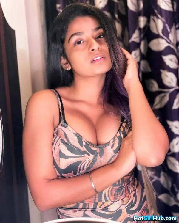 Beautiful Desi Indian Girls With Big Boobs 11