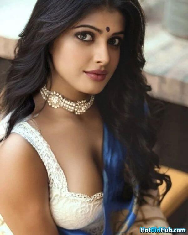 Beautiful Indian Girl Showing Big Tits 5