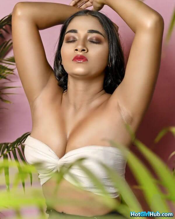 Hot Indian Girls With Huge Boobs 9