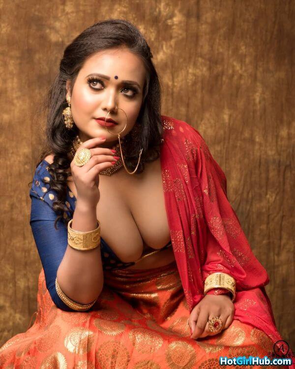 Sexy Desi Indian Girls With Huge Boobs 5
