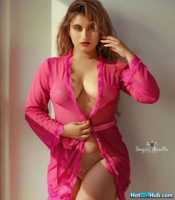Sexy Indian Girls Showing Big Tits 3