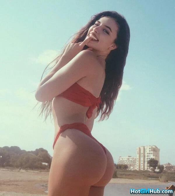 Sexy College Girls With Big Ass 9