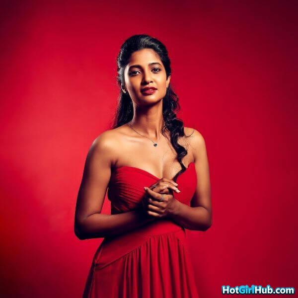 Sexy Keerthi Pandian ​hot Tamil Actress Pics 10