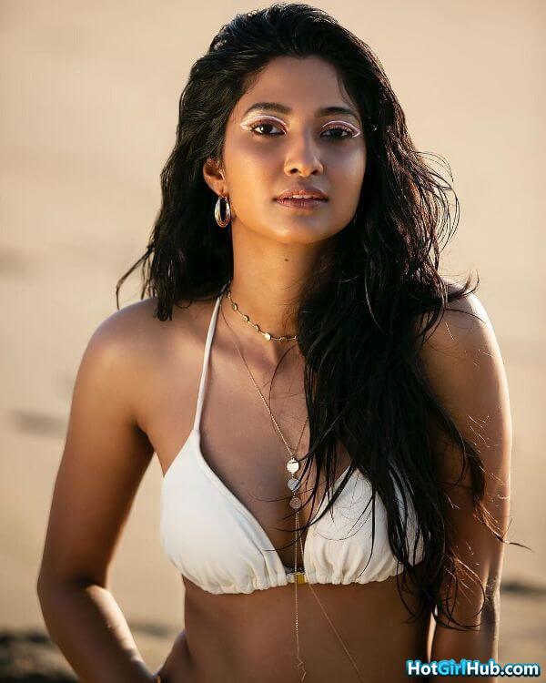 Sexy Keerthi Pandian ​hot Tamil Actress Pics 7