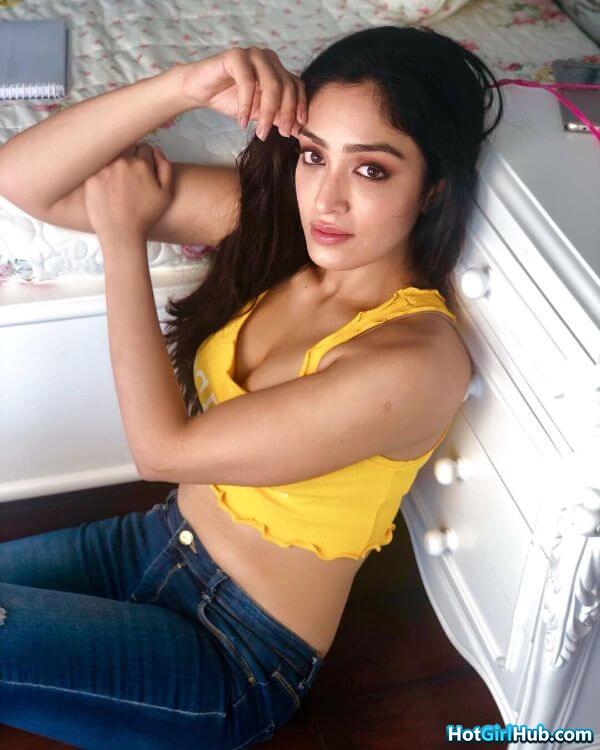 Sexy Khushali Kumar ​hot Indian Actress Pics 7