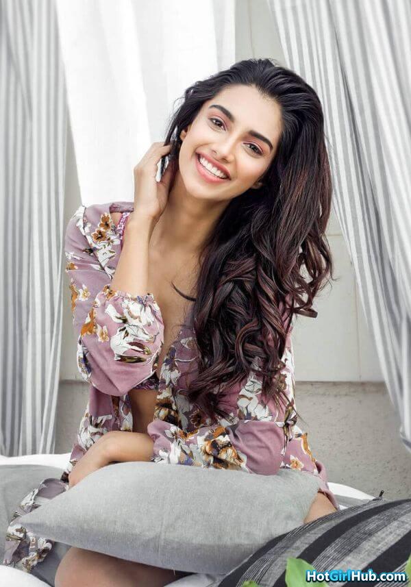 Sexy Meenakshi Chaudhary ​hot Indian Actress Pics 2