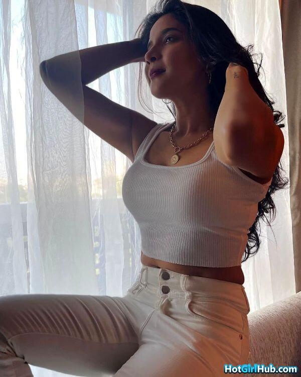 Sexy Sakshi Agarwal ​hot Indian Actress Pics 8