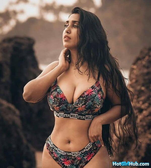 Beautiful Indian Desi Girls Showing Hot Body 3