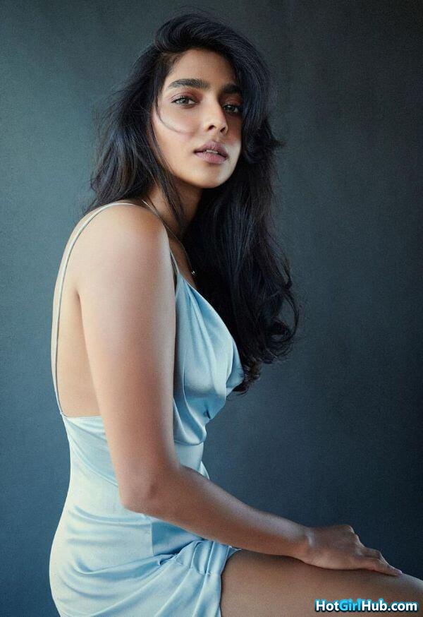 Sexy Aishwarya Lekshmi ​hot Indian Malayalam Actress Pics 11