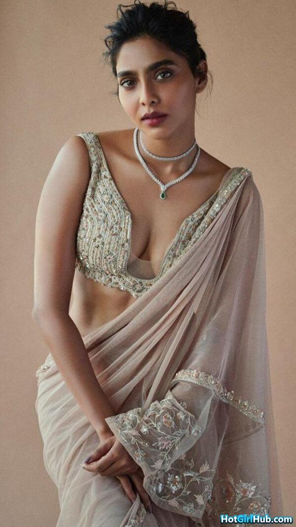 Sexy Aishwarya Lekshmi ​hot Indian Malayalam Actress Pics 5