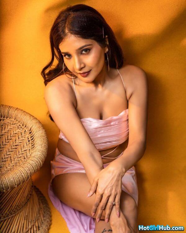 Sexy Sakshi Agarwal ​hot Indian Actress Pics 10