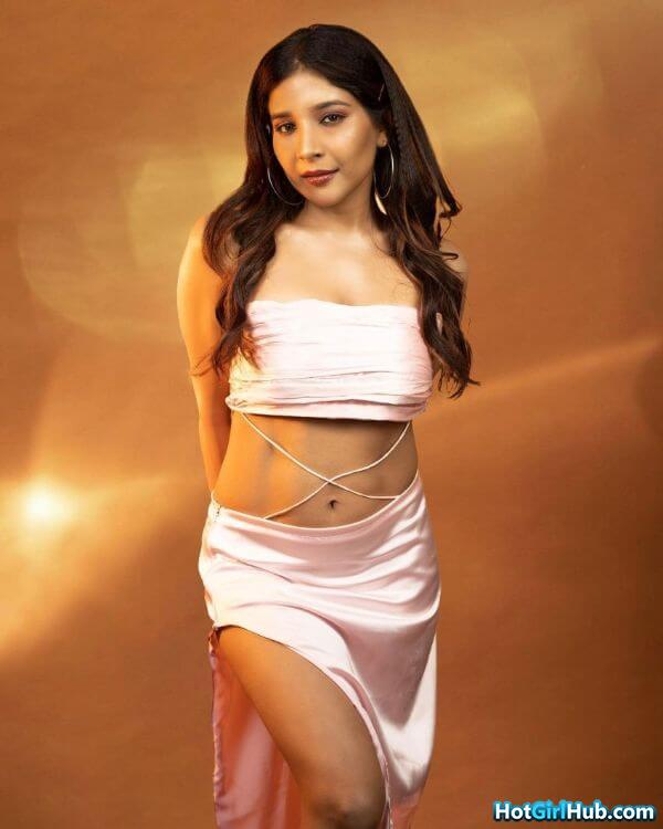 Sexy Sakshi Agarwal ​hot Indian Actress Pics 11