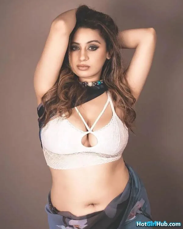 Hot Desi Indian Girl With Big Tits 13