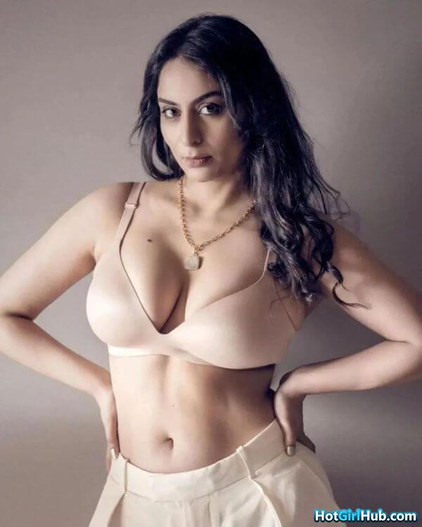 Hot Indian College Girls With Big Tits 14
