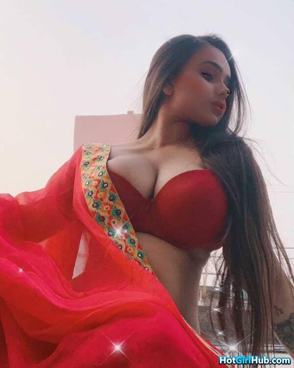 Sexy Indian College Girls Showing Big Tits 3