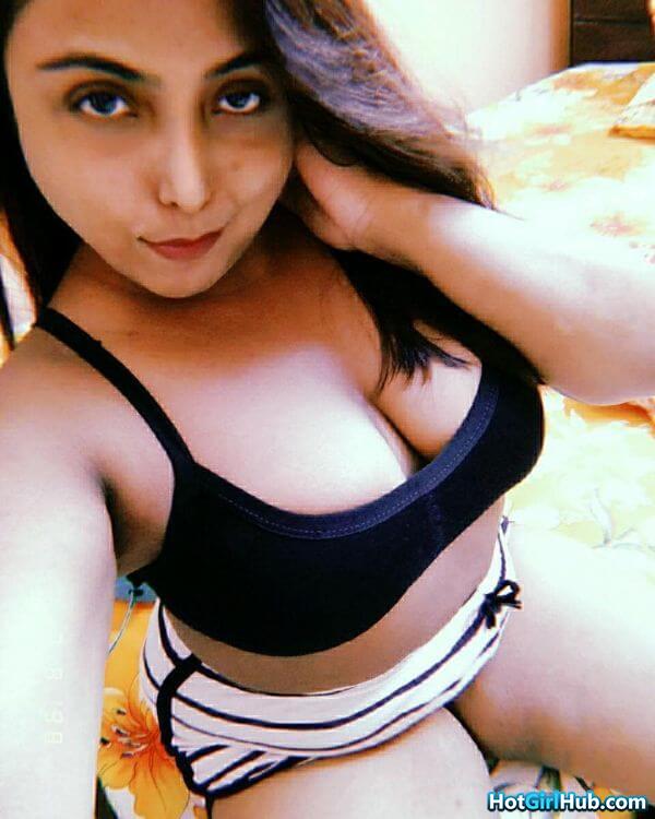 Sexy Indian College Girls Showing Big Tits 4