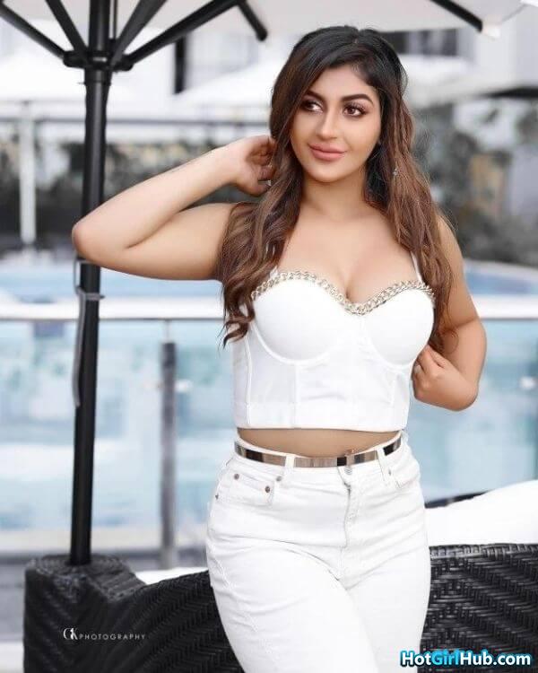 Sexy Yashika Aannand ​hot Tamil Films and Television Actress Pics 2