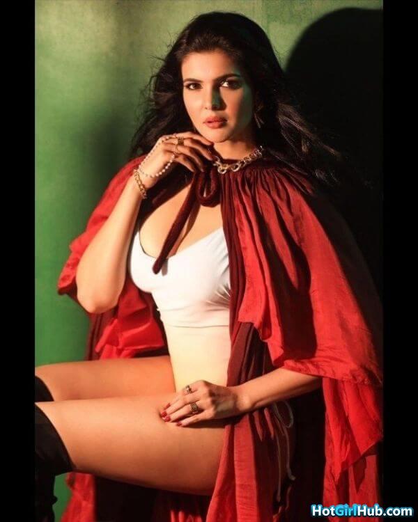 Sexy Ashima Narwal ​hot Indian Model and Actress Pics 10