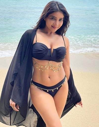 Sexy Sakshi Agarwal ​hot Indian Actress Pics 1