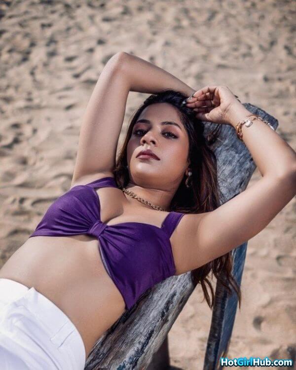 Hot Indian Actress Aishwarya Dutta Big Tits 8