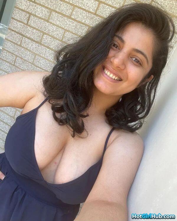 Sexy Indian College Girls Showing Huge Tits 5