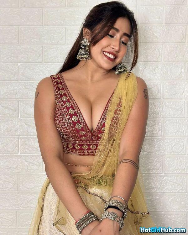 Sexy Indian Big Boobs Girls 9