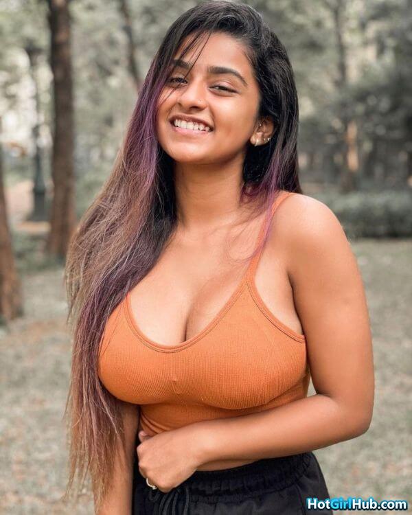 Cute Busty Indian Showing Big Tits 6