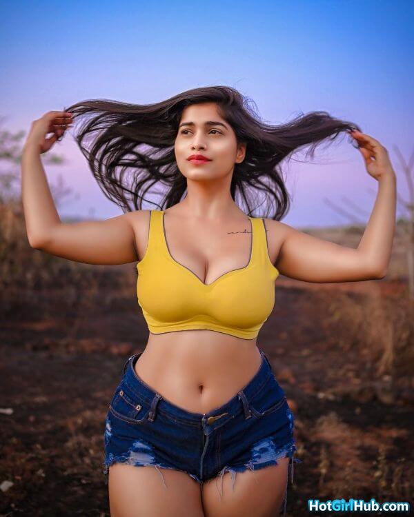 Hot Pratika Sood Big Tits Instagram Models 8