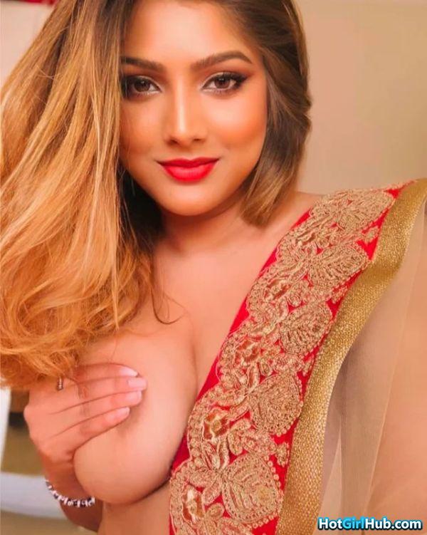 Beautiful Indian Teen Girls With Huge Tits 11