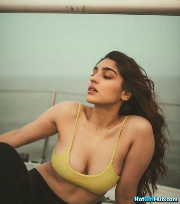 Beautiful Indian Teen Girls With Huge Tits 2