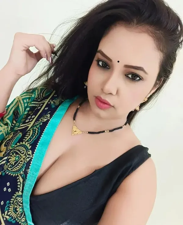 Beautiful Big Breast Indian Girls 12
