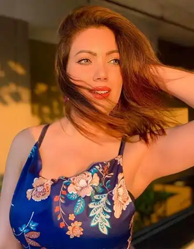 Hot Indian Television Actress Munmun Dutta Big Boobs 1