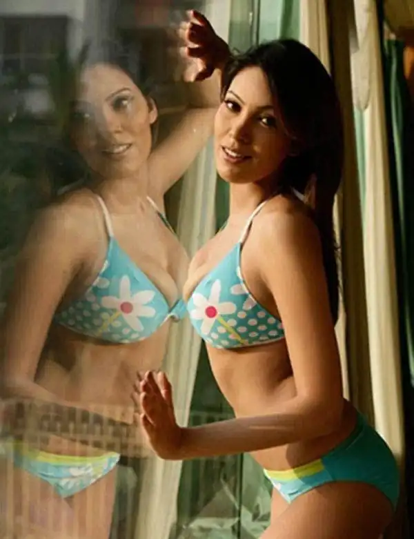 Hot Indian Television Actress Munmun Dutta Big Boobs 12