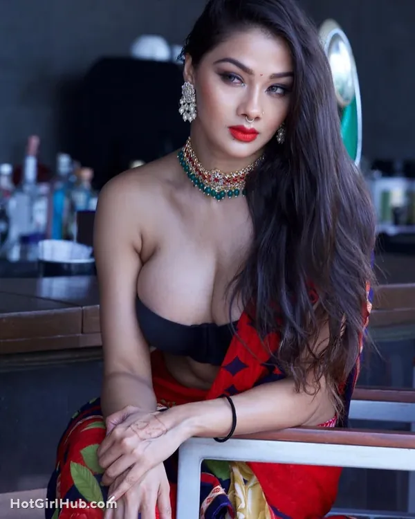 Beautiful Desi Girls With Big Tits 10