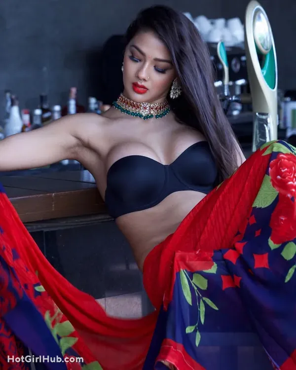 Sexy Big Tits Indian Girls 4