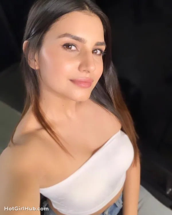 Hot Kamya Choudhary Big Boobs Instagram Model 3