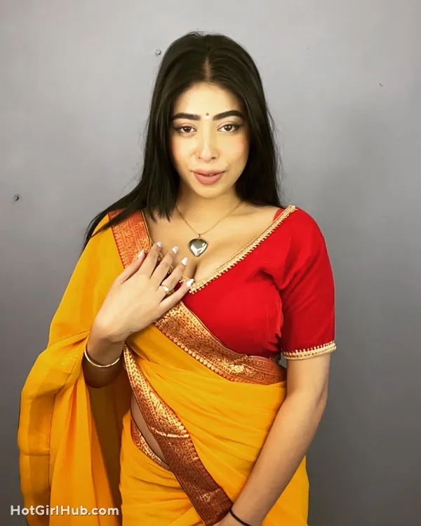 Hot Saanvi Roy Big Boobs Instagram Model 2