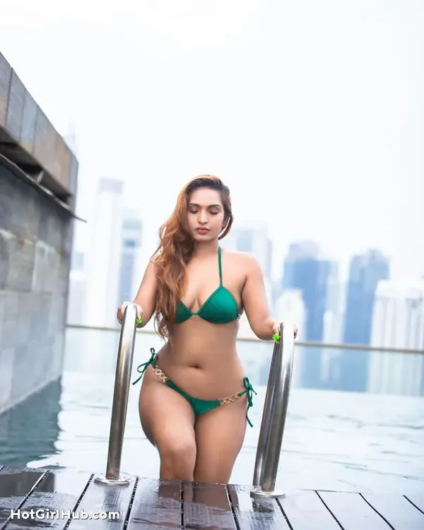 Hot Desi Girls With Big Tits (6)