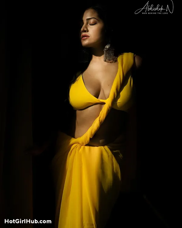 Hot Simran Kaur Big Boobs Instagram Model 13