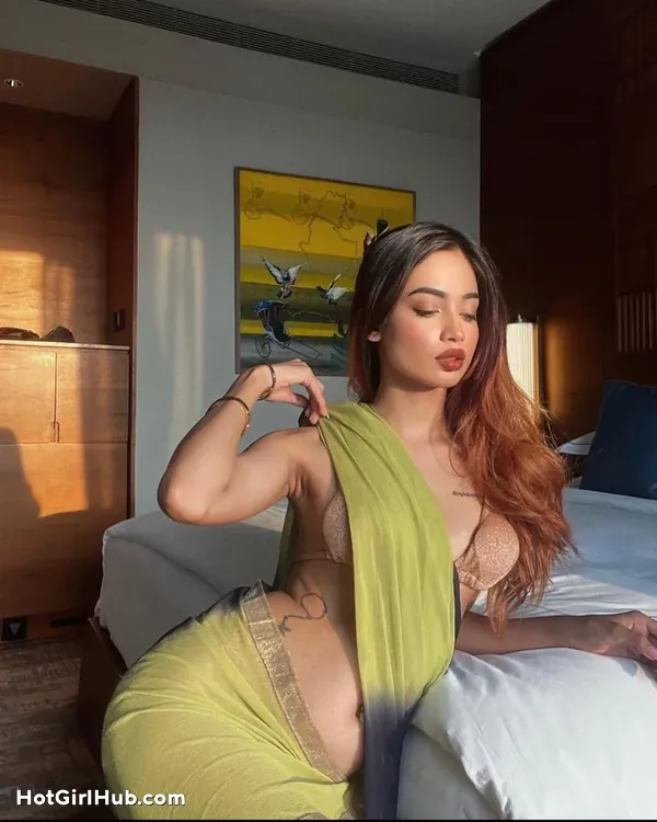 Sexy Big Boobs Indian Girls (9)