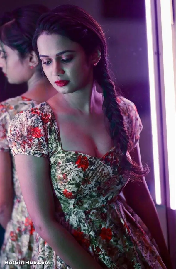 sexy Ariyana Glory Big Boobs Instagram Model 6
