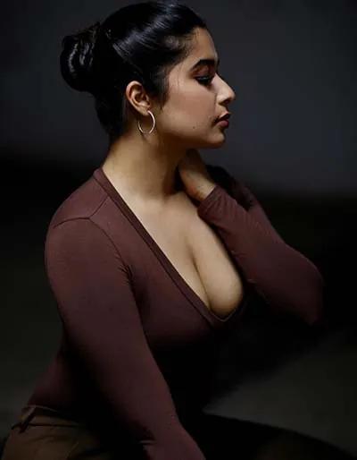 Hot Nikita Sharma Big Boobs Instagram Model (1)