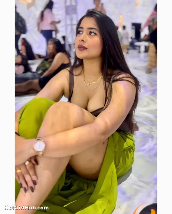 Hot Nikita Sharma Big Boobs Instagram Model (12)