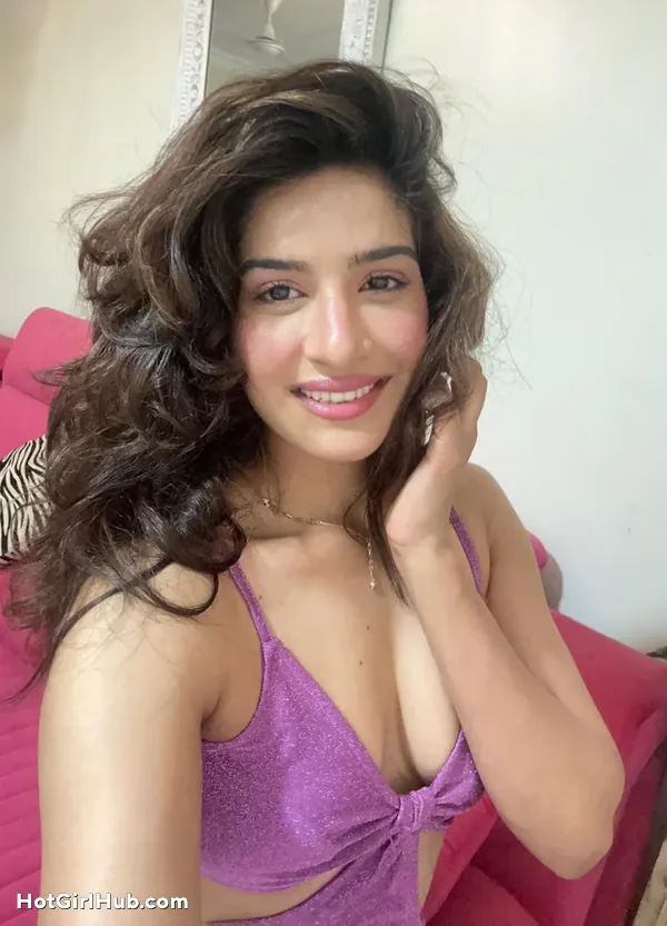 Cute Indian Girls With Big Boobs (10)