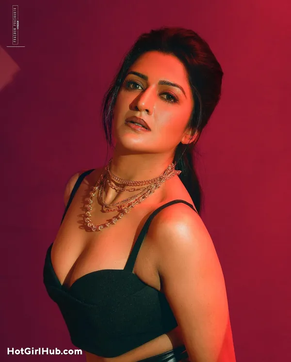 Hot Indian Actress Vimala Raman Big Boobs (15)