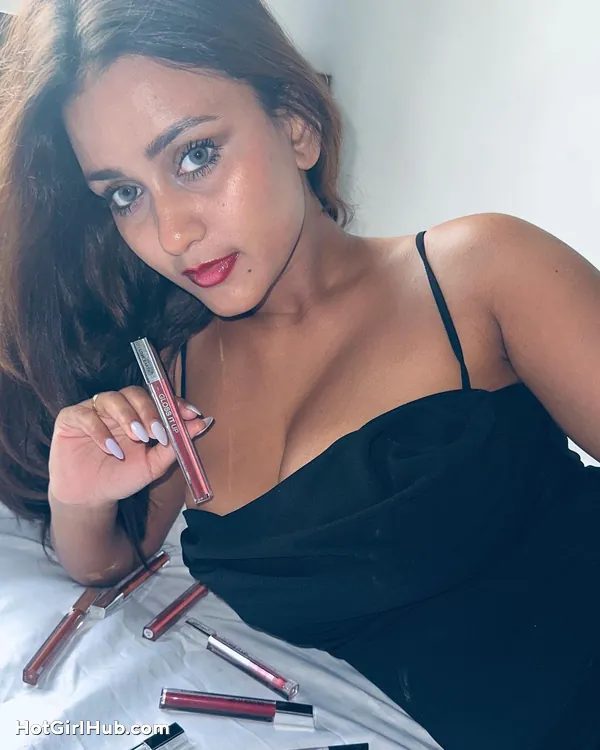 Hot Mahi Mishra Big Boobs Instagram Model (5)